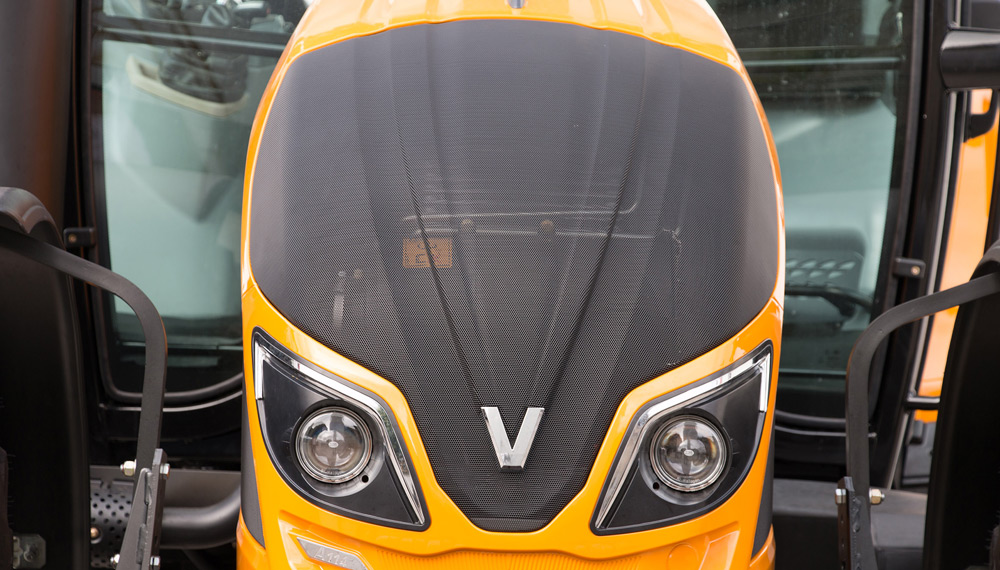 Abrió un nuevo concesionario de la red de Valtra 1 Tractor Valtra 01