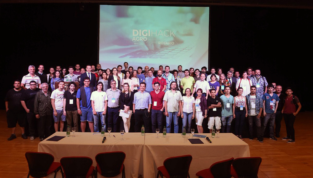 Un "tambo sustentable" que reutiliza la proteína del suero ganó el DigiHack Agro 1 DigiHack3