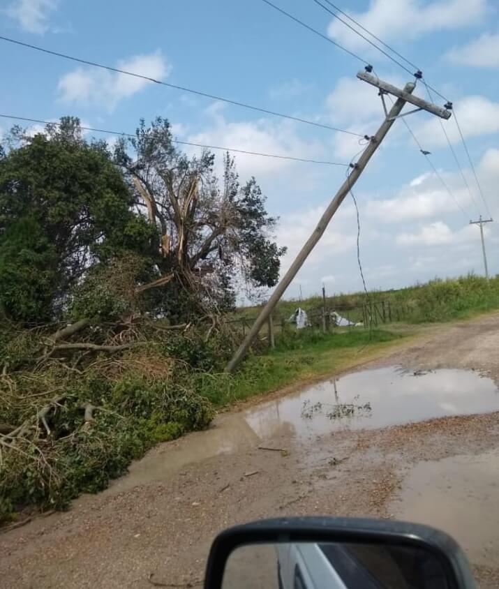 poste de luz caído