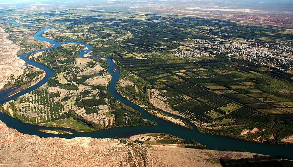 Imagen aerea del Rio Negro