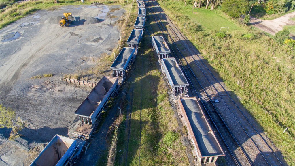 trenes de cargas piedra