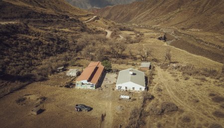 New Holland ayuda a escuelas