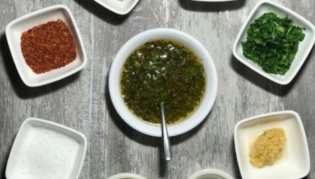 Chimichurri canabico