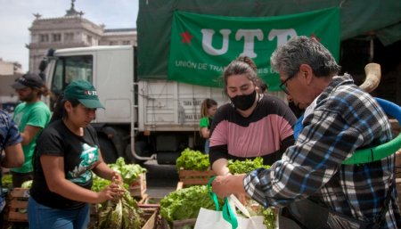 Verdurazo de la UTT frente al Congreso