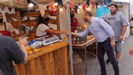 Videla recorre la Fiesta del Queso Tandilero