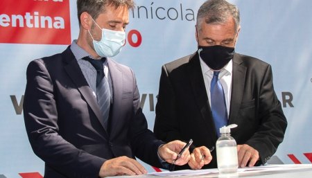 Firma de acuerdo entre Coviar y CFI