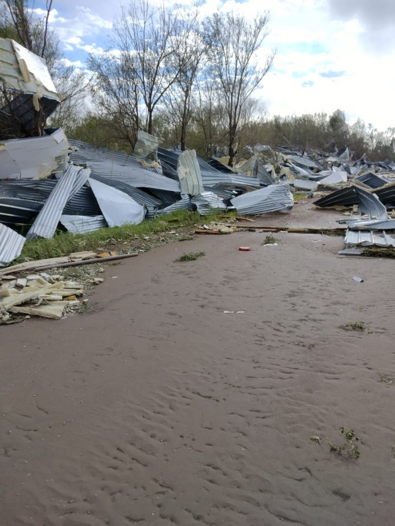 FAA pidió la emergencia agropecuaria para zonas afectadas 2 galpon destruido cordoba
