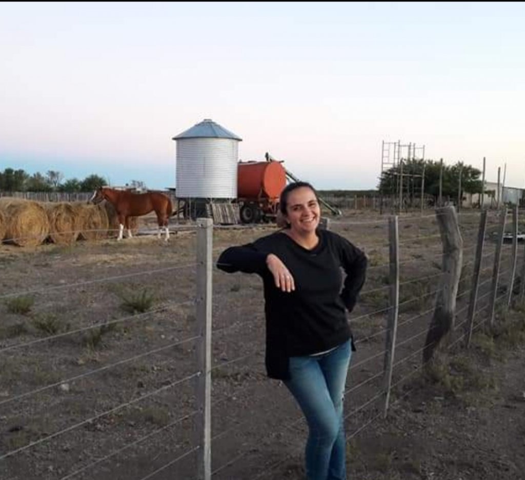 Laura en el campo02 ganaderia