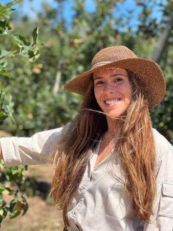 Emilia, una agrónoma "del mundo", con partida de nacimiento en Tucumán 1 Manzanas en el oeste de Portugal ahora01 1