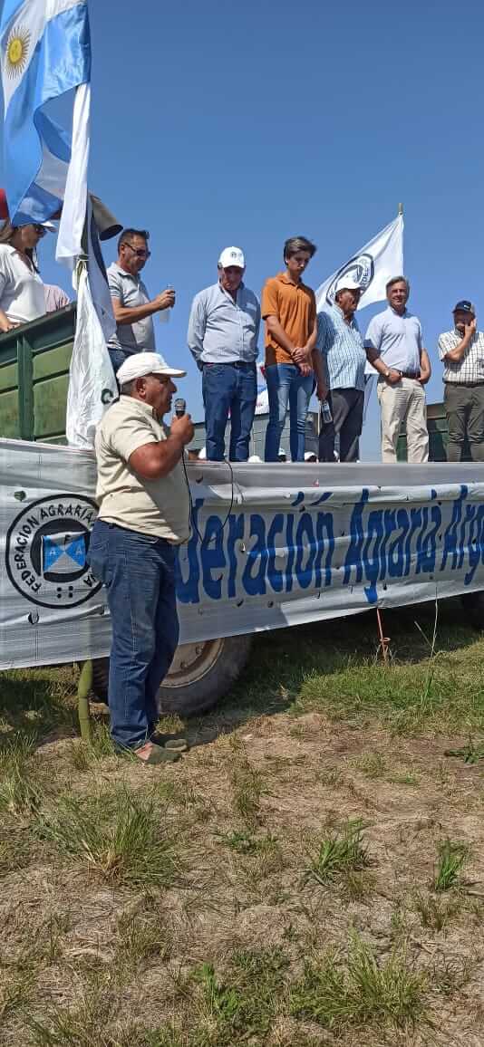 Mal momento para la Mesa de Enlace en la asamblea de productores 1 Mesa de Enlace