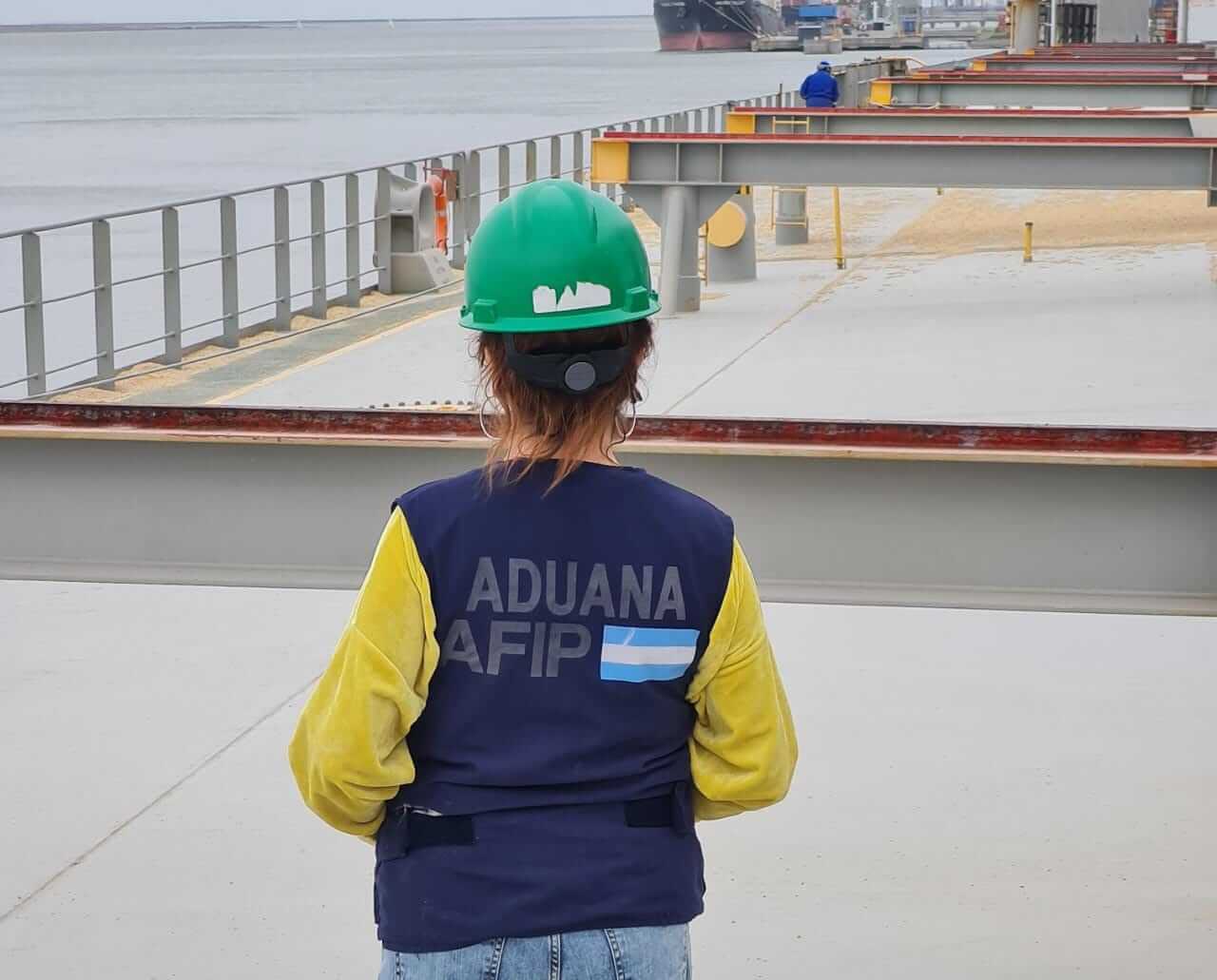 Cerveza "negra": multa de $ 320 millones para una maltería acusada de subfacturar exportaciones 1 aduana cerveza