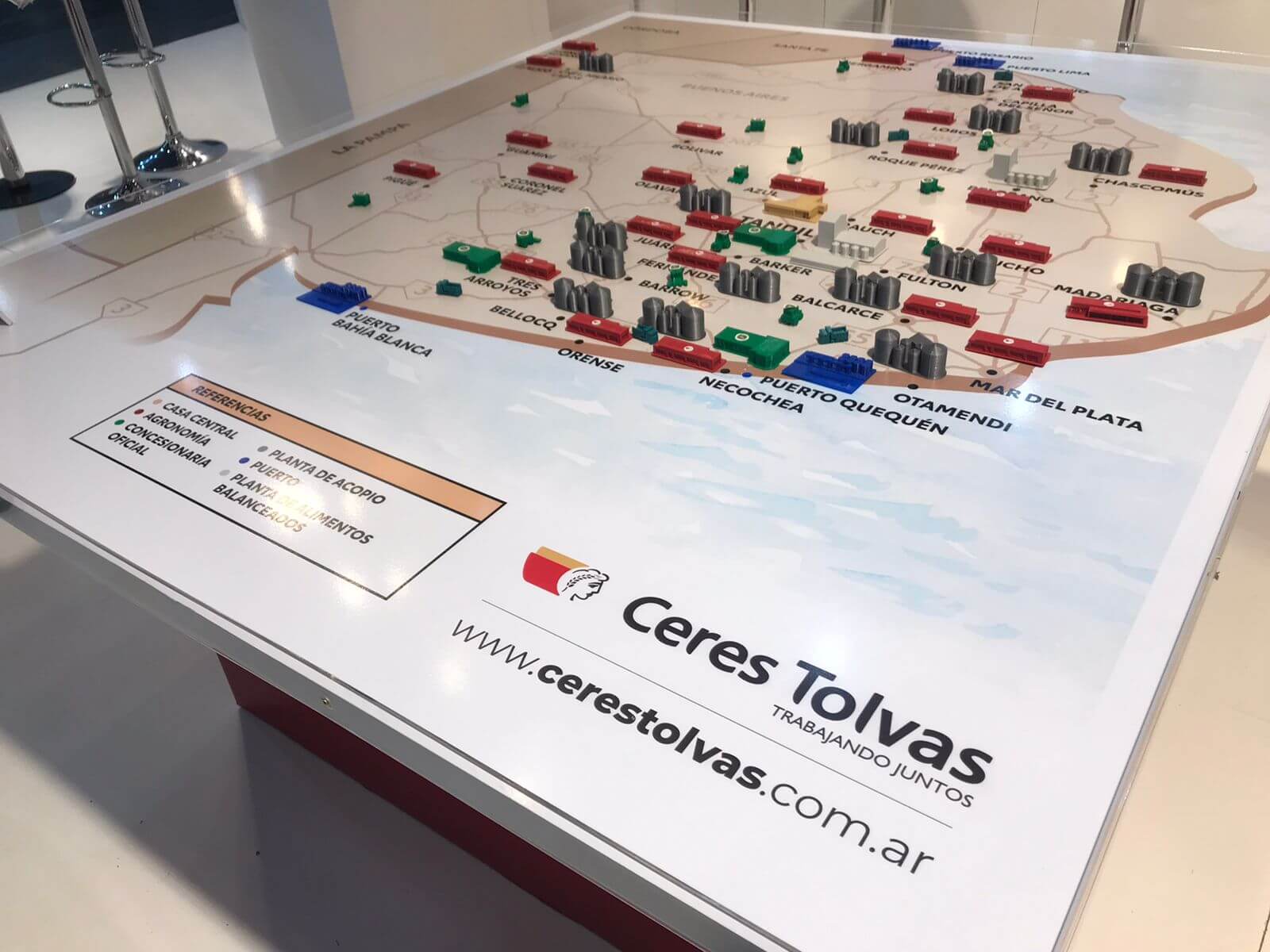 Una empresa de servicios para el agro llegó por primera vez a Palermo: "Nuestra propuesta es dar soluciones" 2 ceres tolvas mapita