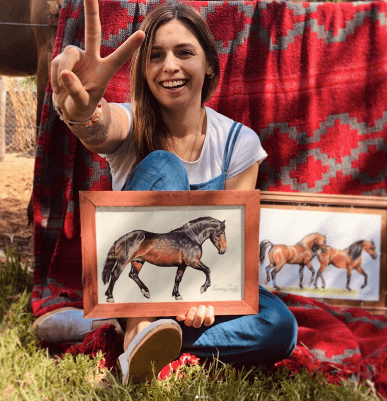 Federica, la joven que encontró en el dibujo una manera de estar cerca de los caballos 1 Captura de Pantalla 2023 09 04 a las 14.55.53