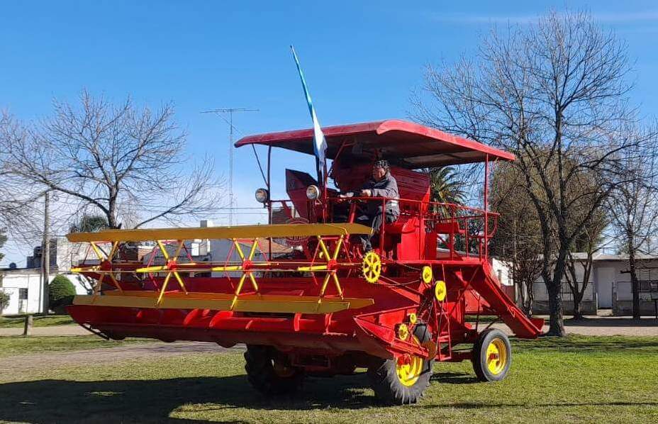 El sorprendente museo de la maquinaria agrícola en Entre Ríos: “Los abuelos las miran y se emocionan” 1 de angelis