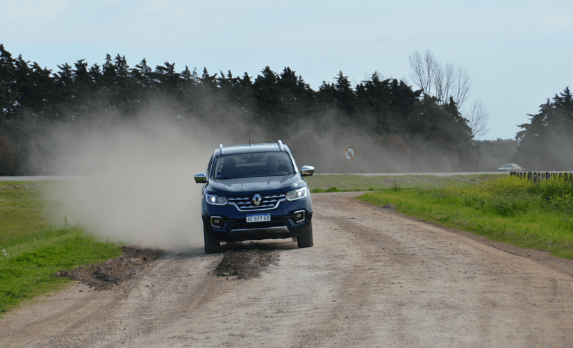 En el mercado de las pick-ups, otro modelo se hace un "ícono" de las rutas argentinas 5 alaskan acelera