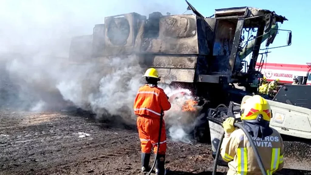 Calor y cosecha, un combo peligroso: pautas para evitar incendios en la maquinaria