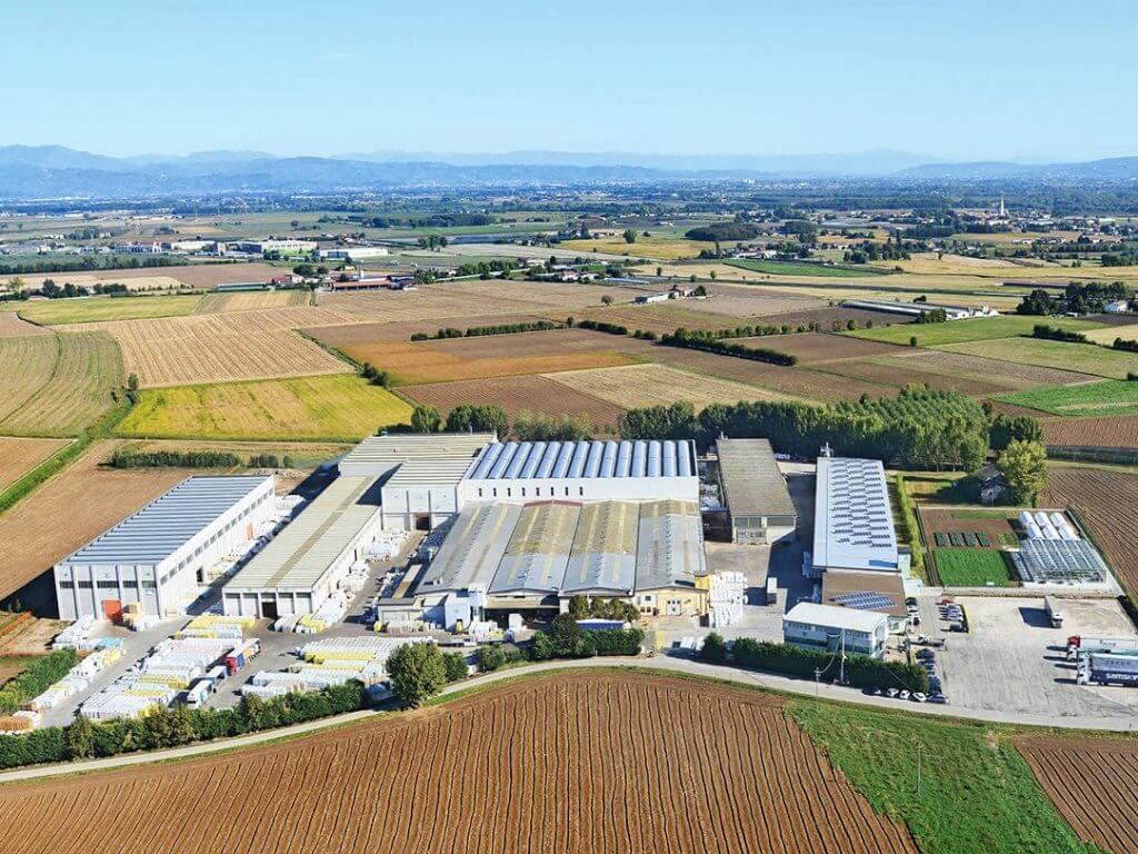 Un bioestimulante a base de guano aviar les da fuerza a las economías regionales desde Entre Ríos 1 Fomet sudamericana italia