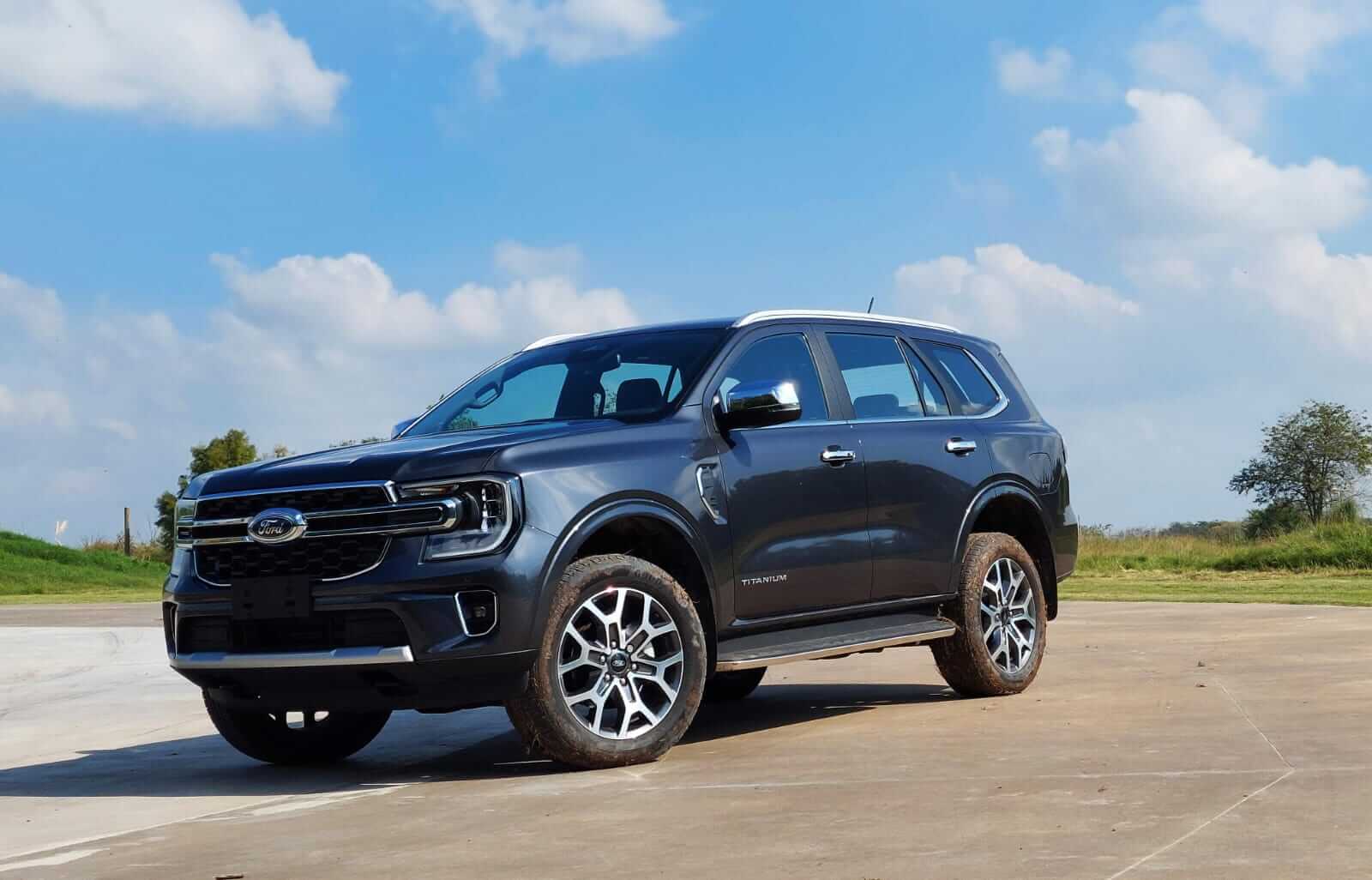 Test drive: llega a Argentina la Ford Everest, para escalar en el mercado de los SUV 4X4 1 ford everest frente