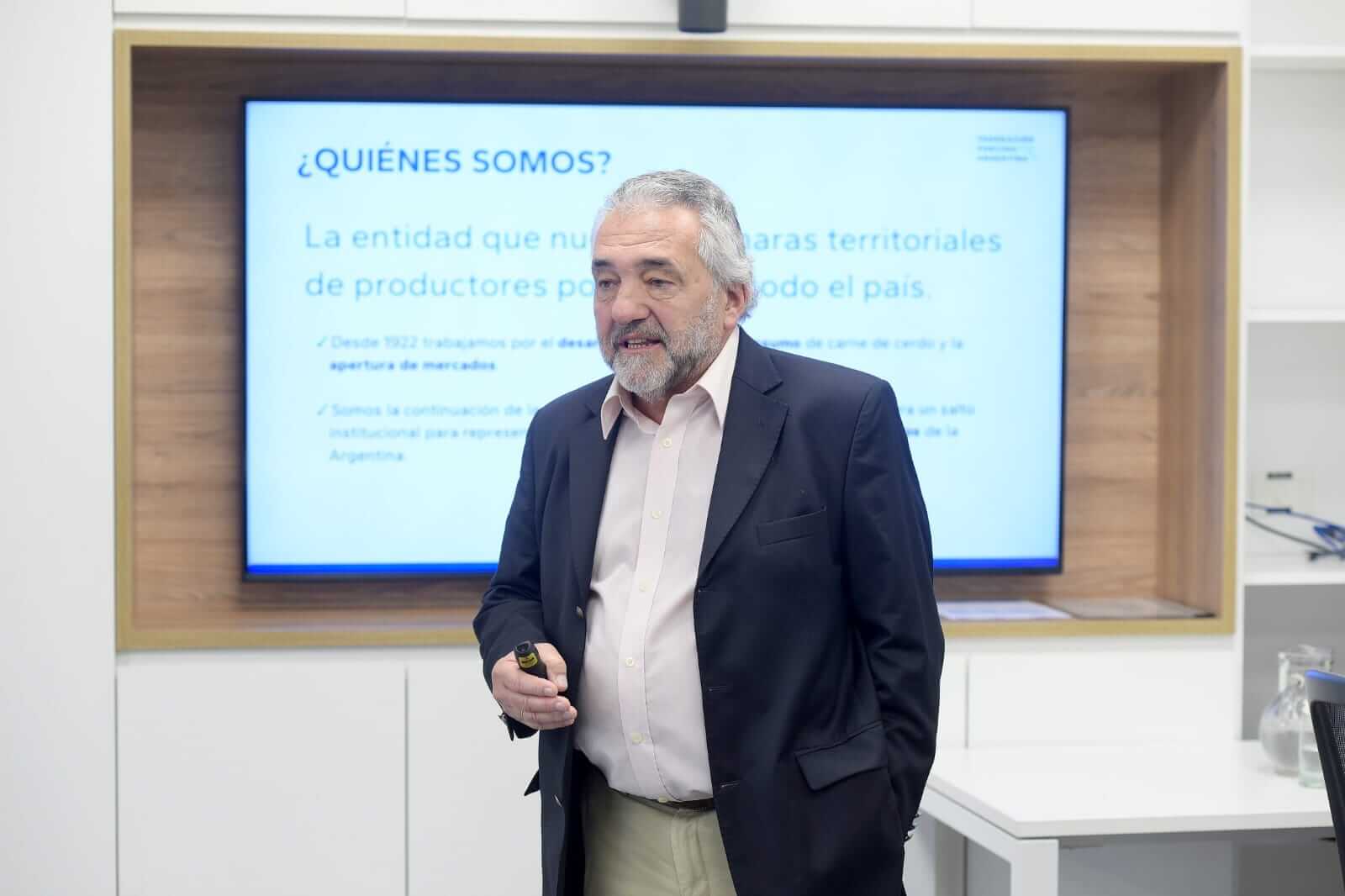 El plan estratégico de los cerdos: exportar 300.000 toneladas por año y generar 130.000 empleos 1 WhatsApp Image 2025 05 15 at 2.48.52 PM