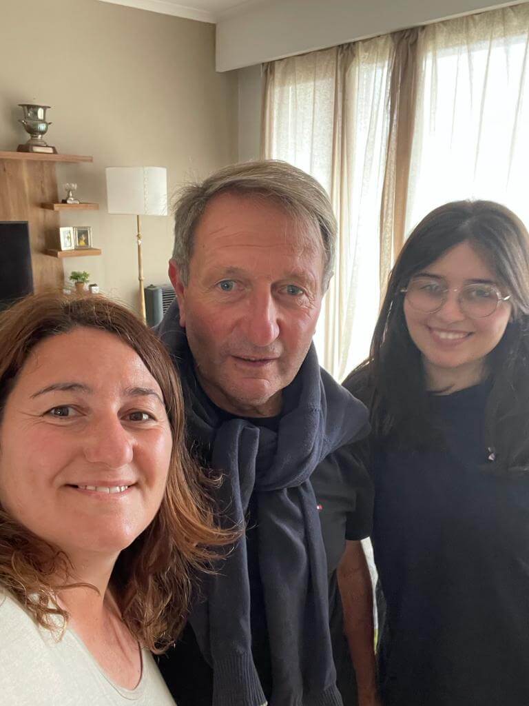 Alejandra con Marido e hija