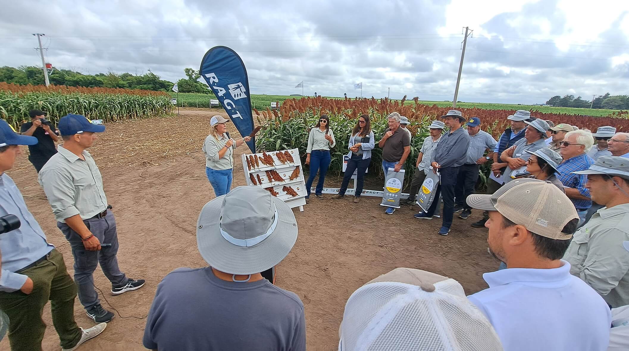 Expo RAGT Semillas Salto 2026.jpg