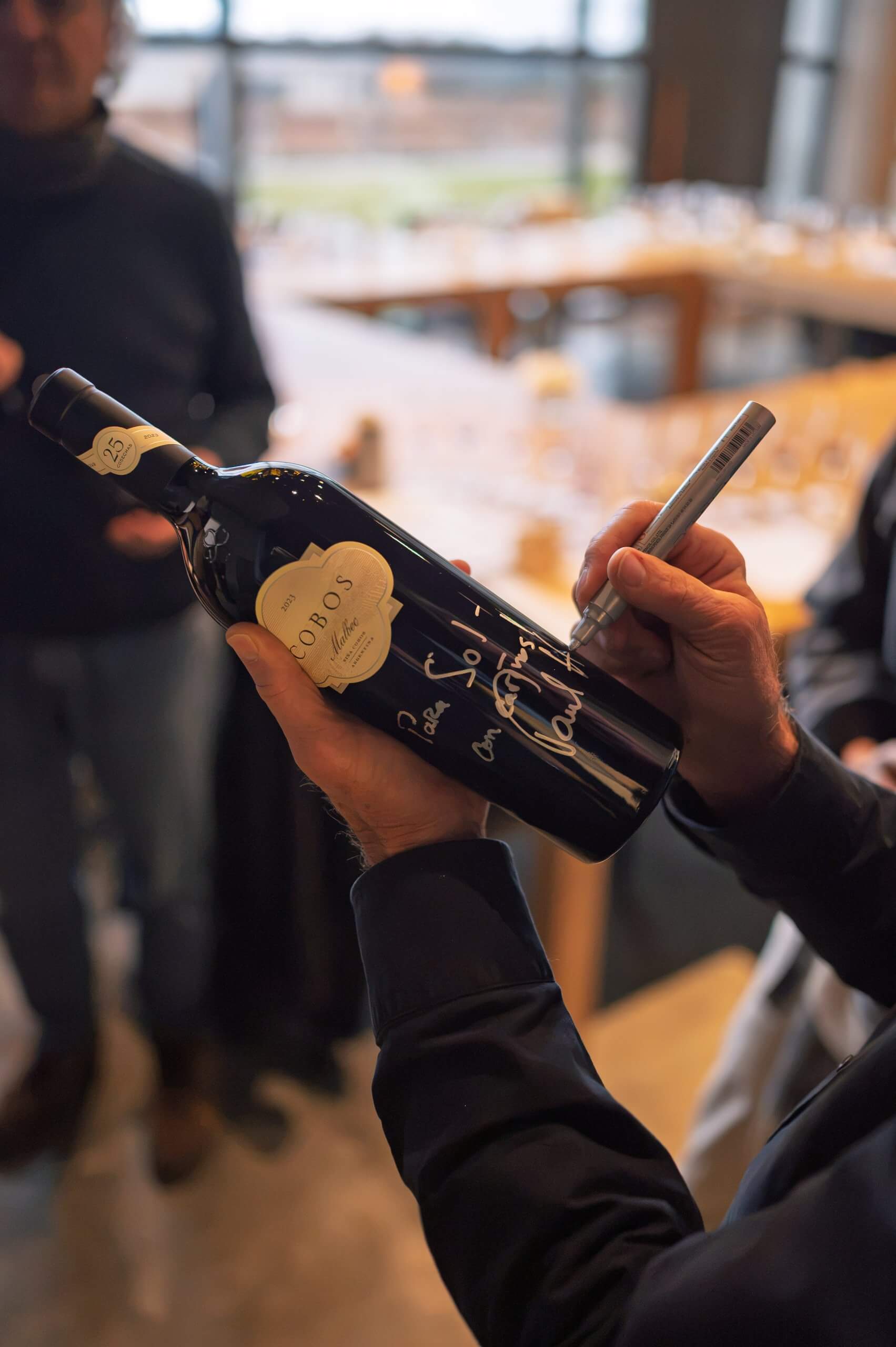 El "Steve Jobs" de la vitivinicultura y las 25 cosechas del primer vino “perfecto” de Argentina 6 Z627513 scaled